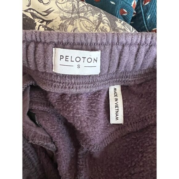 Peloton Heavyweight Chic Jogger Purple small  Fleece Logo Workout Gym sweatpants - Picture 5 of 5
